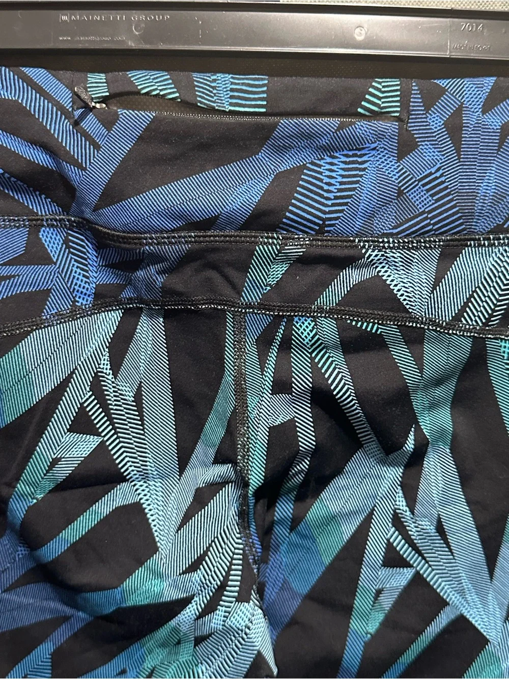 Nike Epic Lux Dri-Fit Crop Running Leggings Blue Geometric Print Pocket Size L